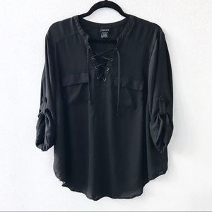 Torrid • Lace-up 3/4 sleeve tunic